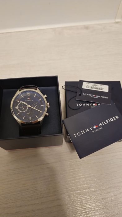 Часы наручные Tommy Hilfiger