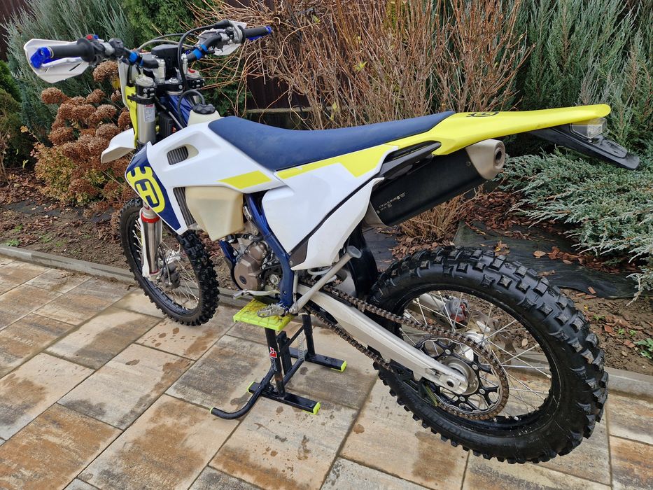 Husqvarna Fe 350 2023 (nu ktm exc 350 f 2023 )