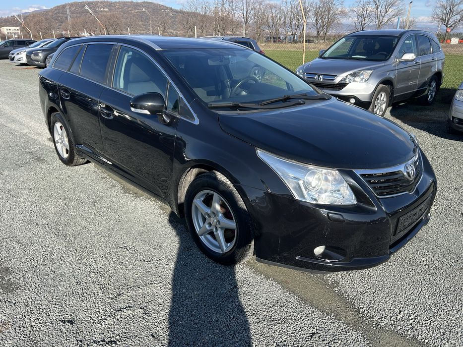 Toyota Avensis 2011г.
