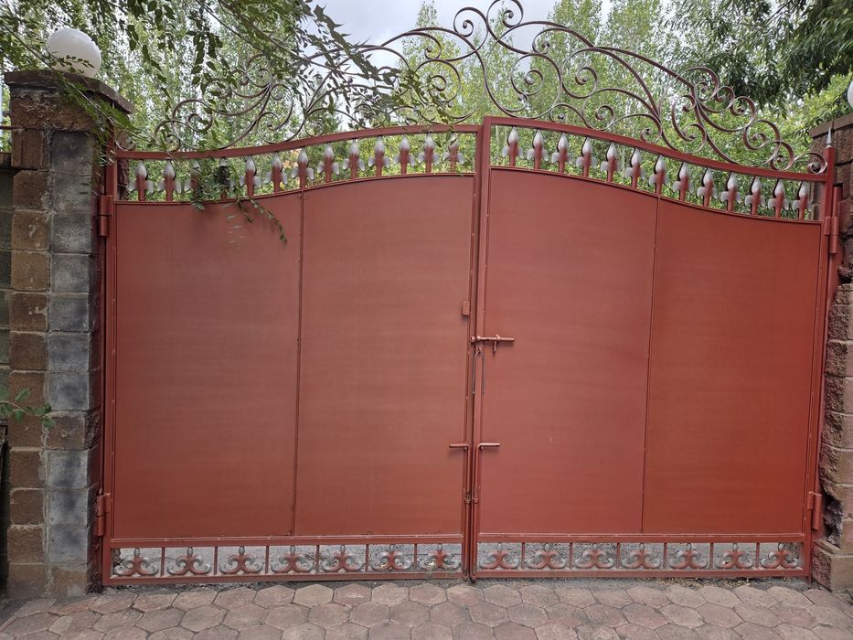 Продам ворота из металла