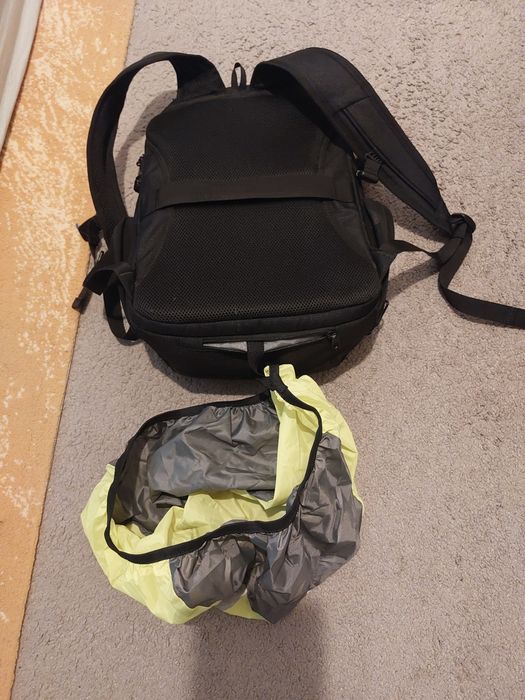 rucsac Samsonite cu logo Bosch si husa anti- ploaie