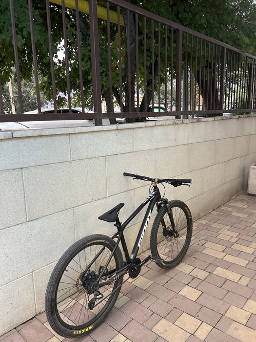 Продам Giant Rincon 2022