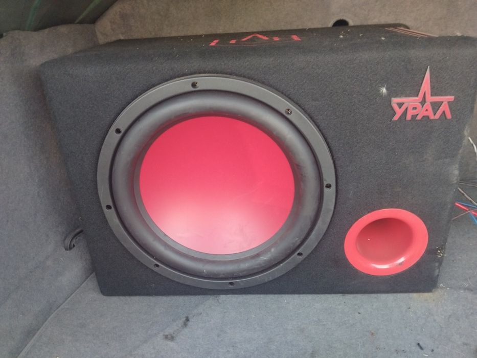 Продам сабвуфер.