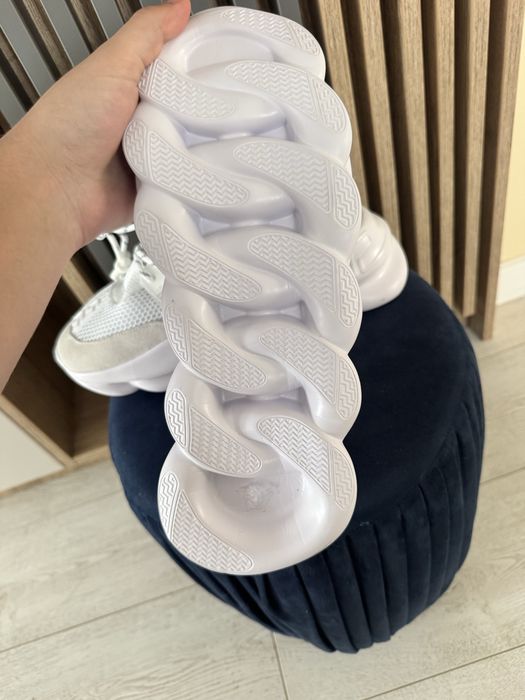 versace chain reaction albi marimea 42!!PRODUS NOU !!VERIFICARE COLET!!