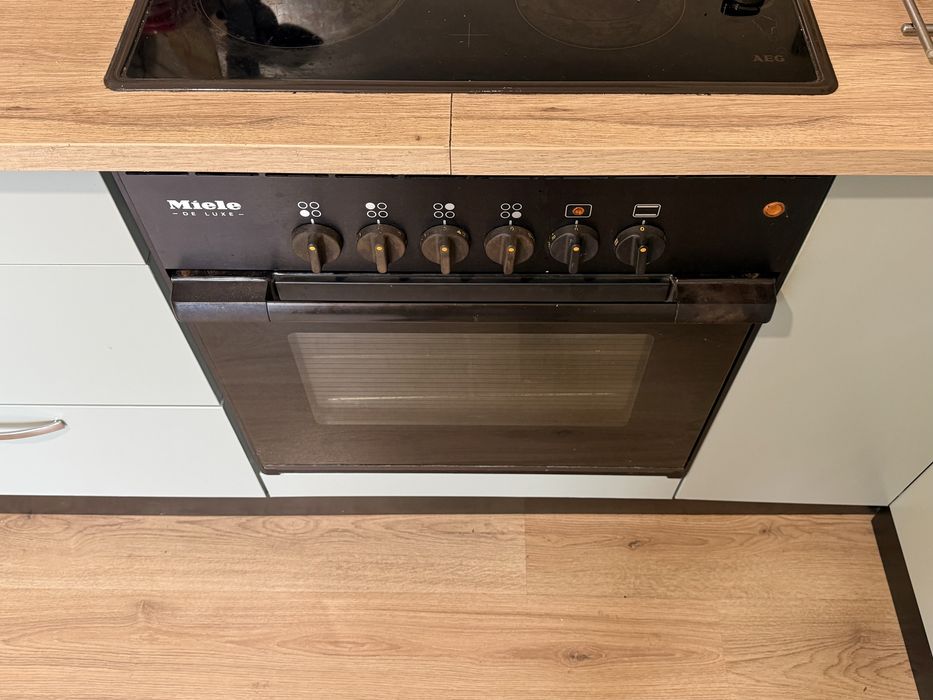 Фурна за Вграждане Miele / Миеле 595 , 600 , 540