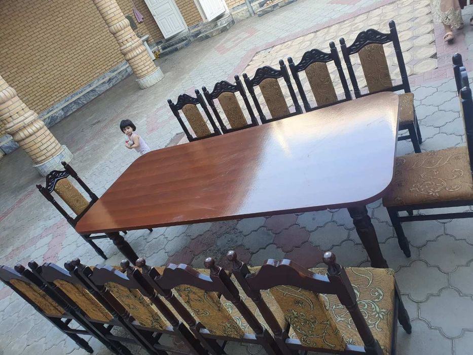 Продаю стол стул 12