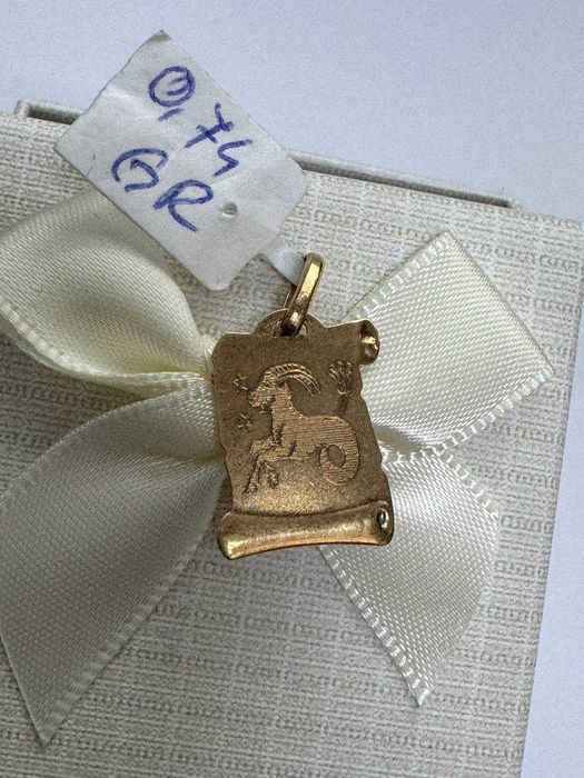 pandantiv aur 14k StarAmanet (EFN)