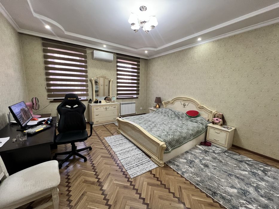 Дом 11соток сельхоз институт,цена 500000 у,е