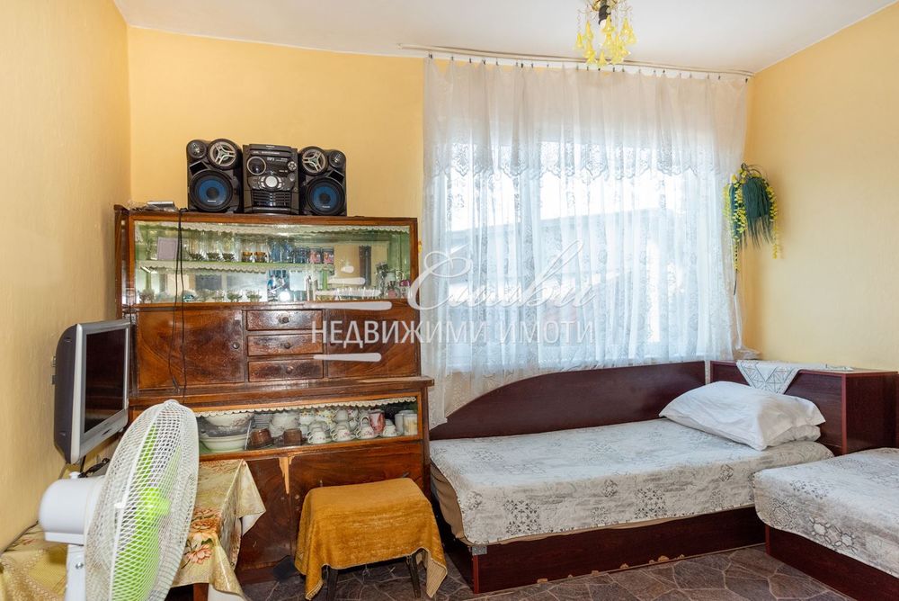 Самостоятелна едноетажна КЪЩА - кв. Дивдядово!