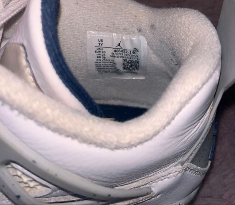 Jordan 4 Midnight Navy