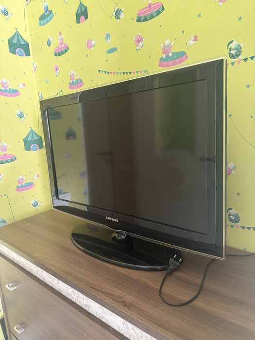 Телевизор Samsung 32