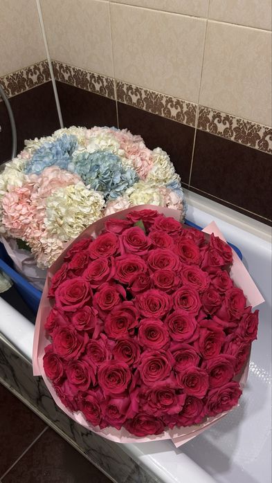 Цветы, новые свежие 2шт