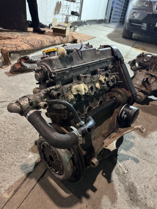 Продам двигатель гранта 8 клп коробка 3 болт 2013 г