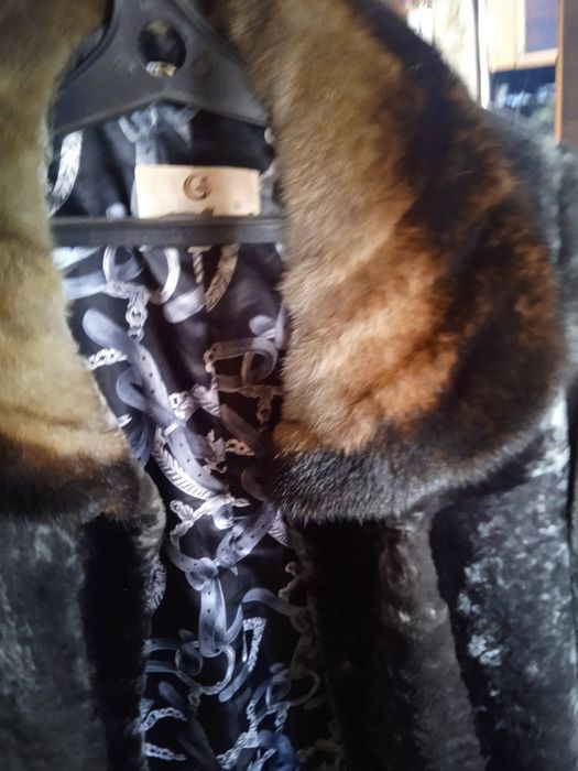 Продам шубу  за не надобность