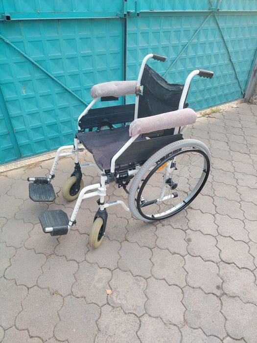 Коляска инвалидов