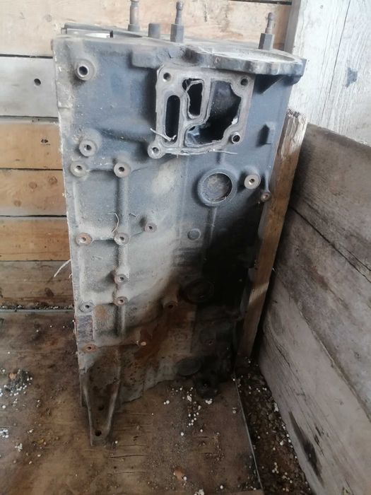 Продам блок бмв е34 м50 объём 2 литра