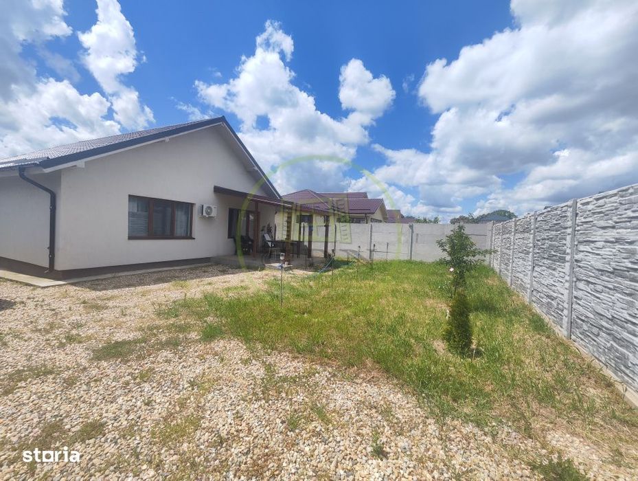 Casa 3 camere, teren 467, Carcea, zona Liceului