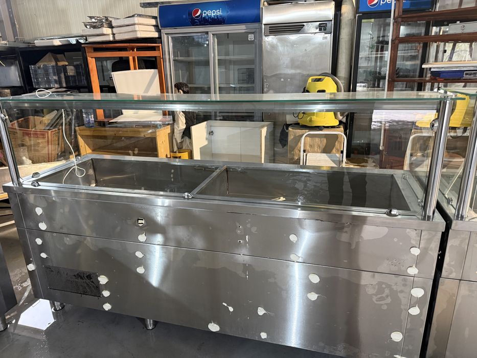 Vitrine masa calda si rece