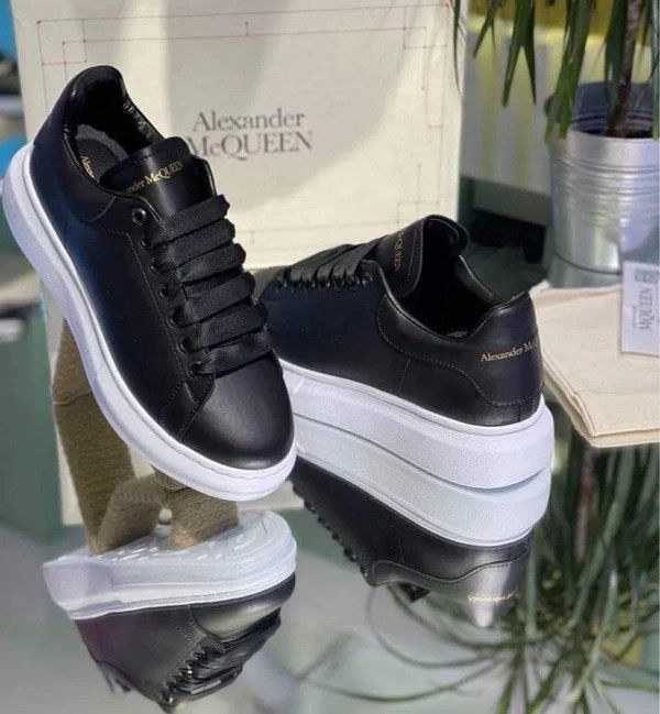 Adidași Nike Jordan