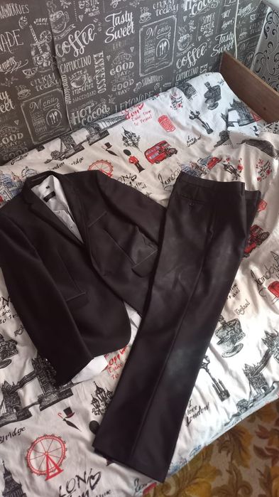 Продам костюм двойка