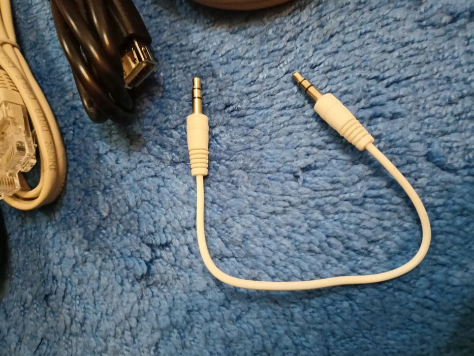 Кабеля , зарядные устройства