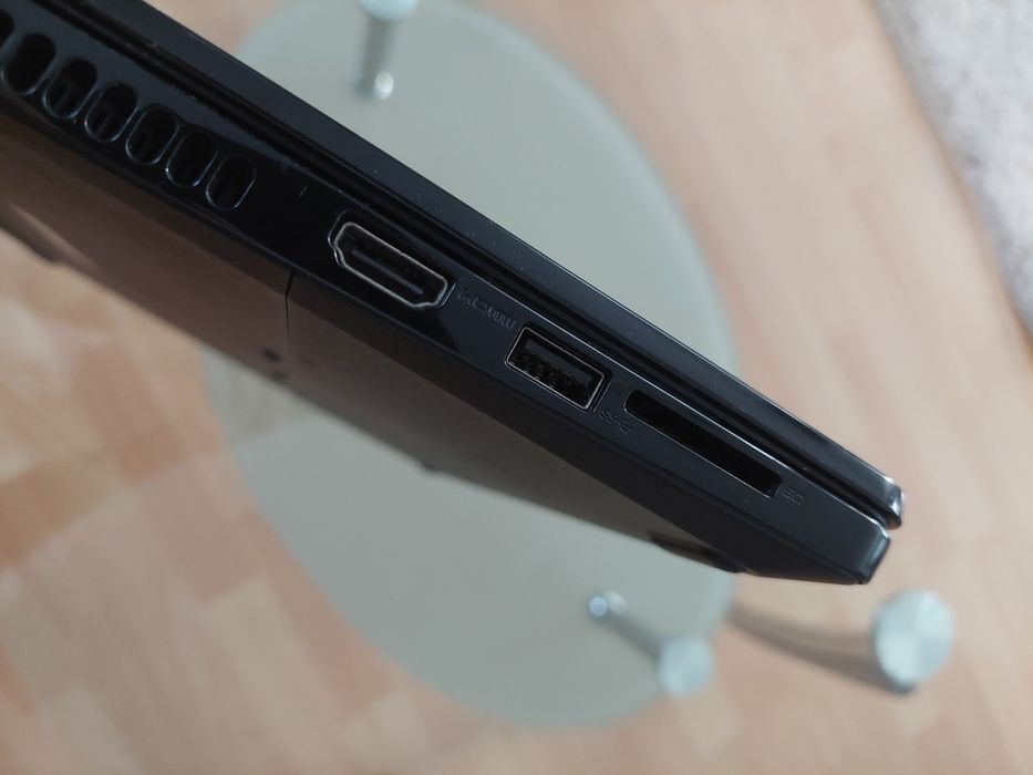 Лаптоп DELL  Inspiron 14