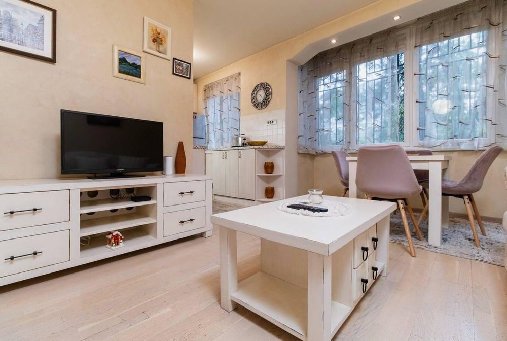 Дава се под наем Двустаен апартамент в Пловдив, Кършияка - 67 кв.м за 357 € - Снимка #3