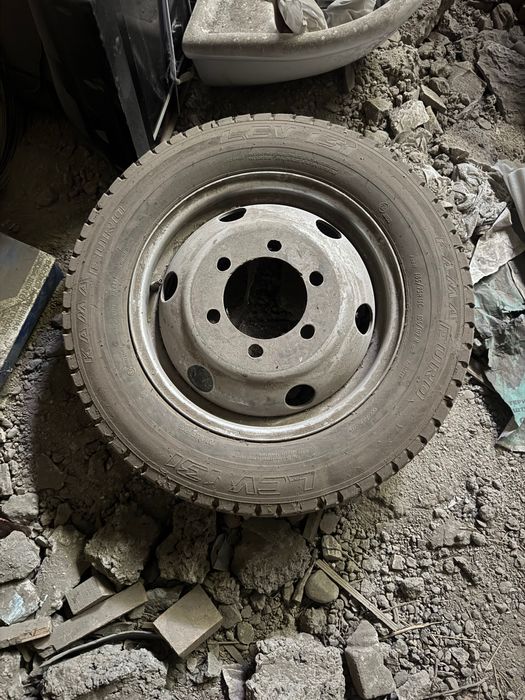Isuzu uchun balon: holati yangi: 185/75 R16c razmerda