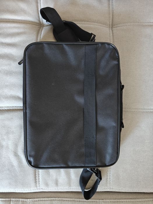 Geanta laptop Serioux