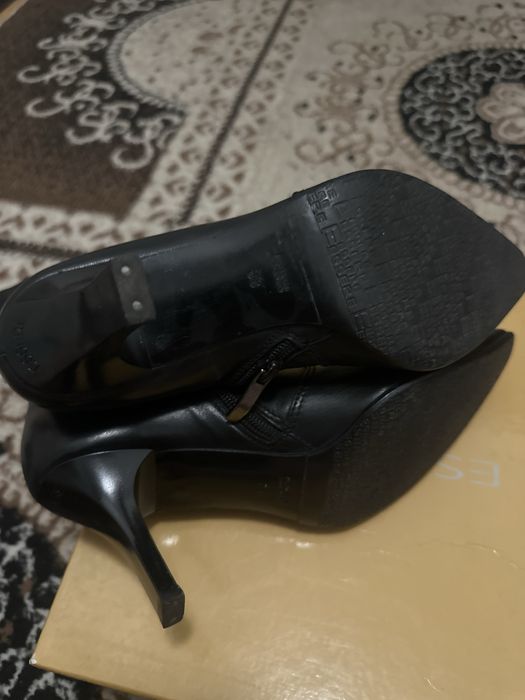 Ботильоны Essere черный