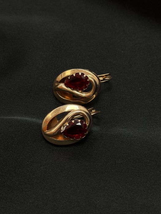 Серьги  Цвет: красный  Проба:585 Вес: 3.08