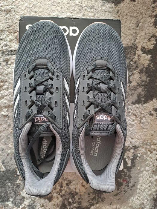 Маратонки Adidas no38