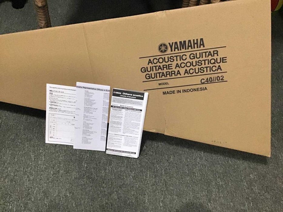 YAMAHA C40 + чехол + подставка СРОЧНО!!!