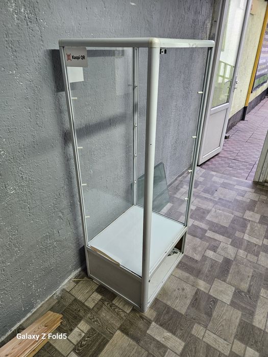 Продам ветрину б/у