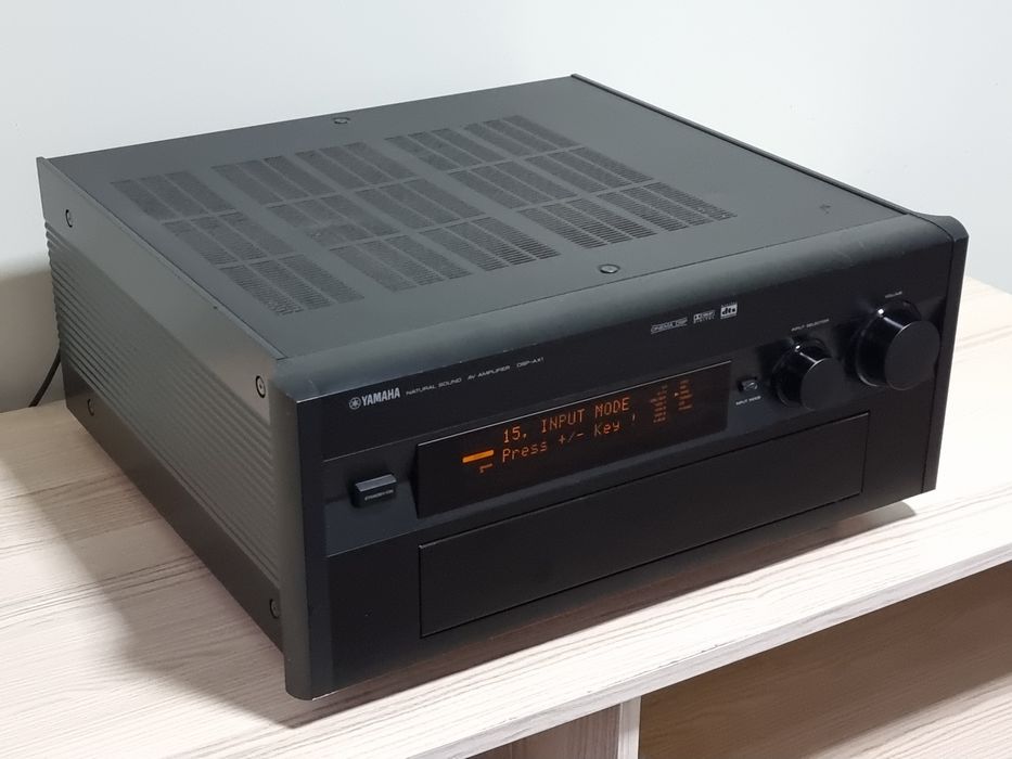 YAMAHA DSP AX1 - A/V усилвател 8.2