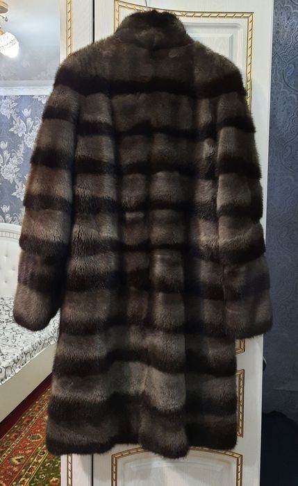 Продам норковую шубу