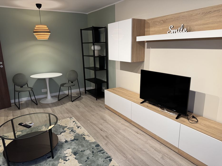 Direct proprietar ofer spre inchiriere garsoniera 45 mp utili,  în zona Bdul Unirii intersectie cu Nerva Traian și Camera de Comerț și Industrie