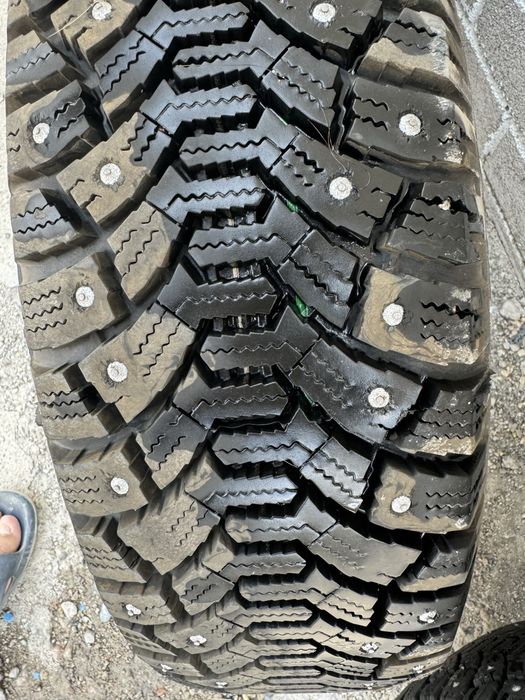 Продам шины зимние