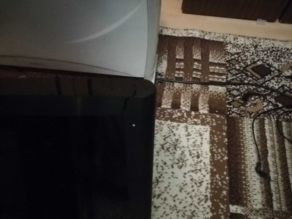 Телевизор Samsung UE40J5000AW за части