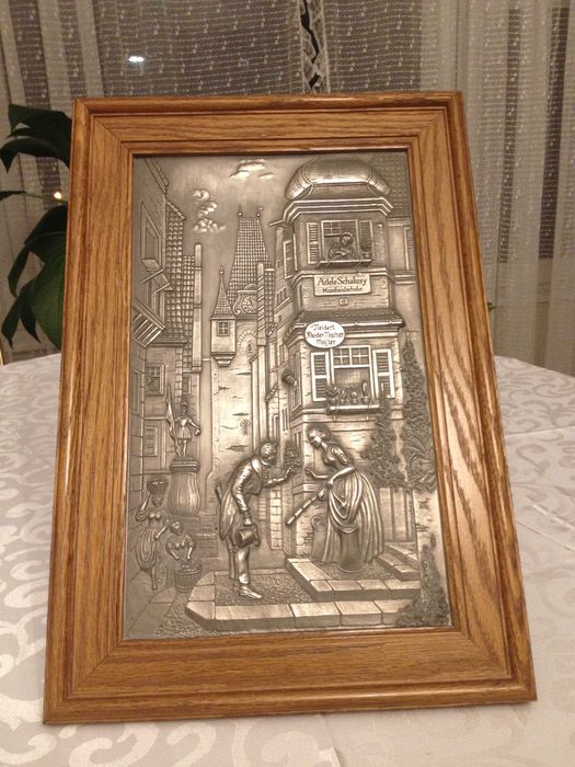 Vintage! Нови! Вечният младоженец и Пощальонът Немски калаени картини.