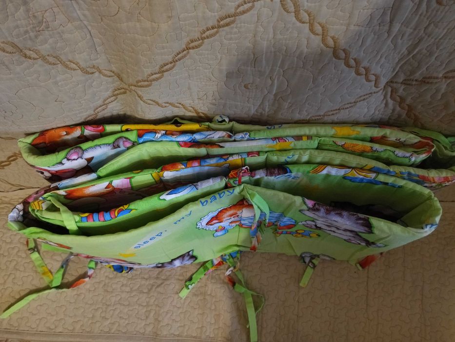 Бортики в кроватку новые