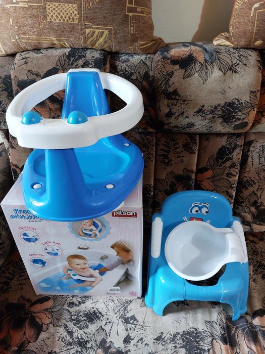 Scaun auto pentru copii plus articole bebe