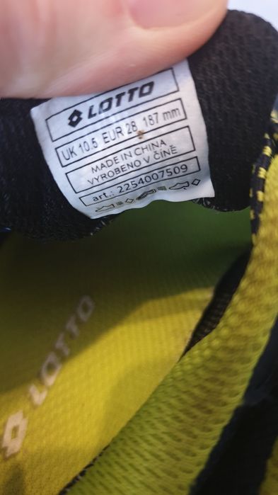 Ghetute/bocancei/adidasi pentru copii, impermeabili. Lotto m 28