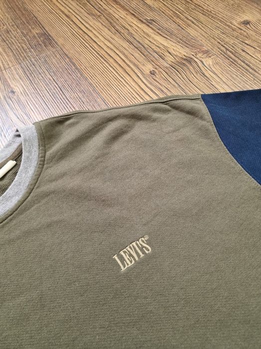 Страхотен мъжки  суитчър LEVI'S размер  2XL