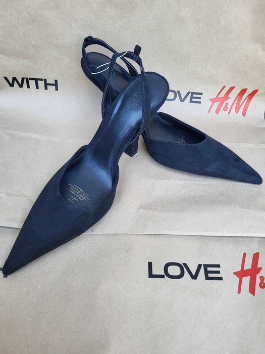 Велурени обувки H&M