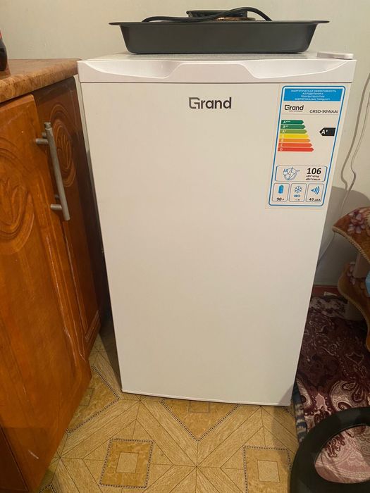 Холодильник  почти новыйй