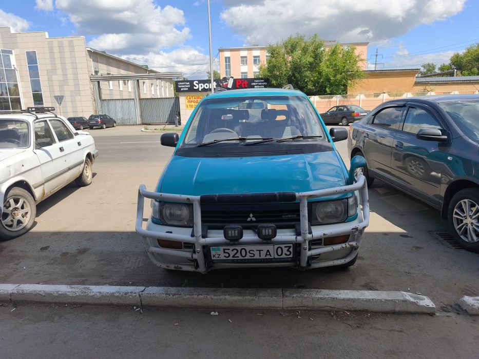 Продам mitsubishi rvr