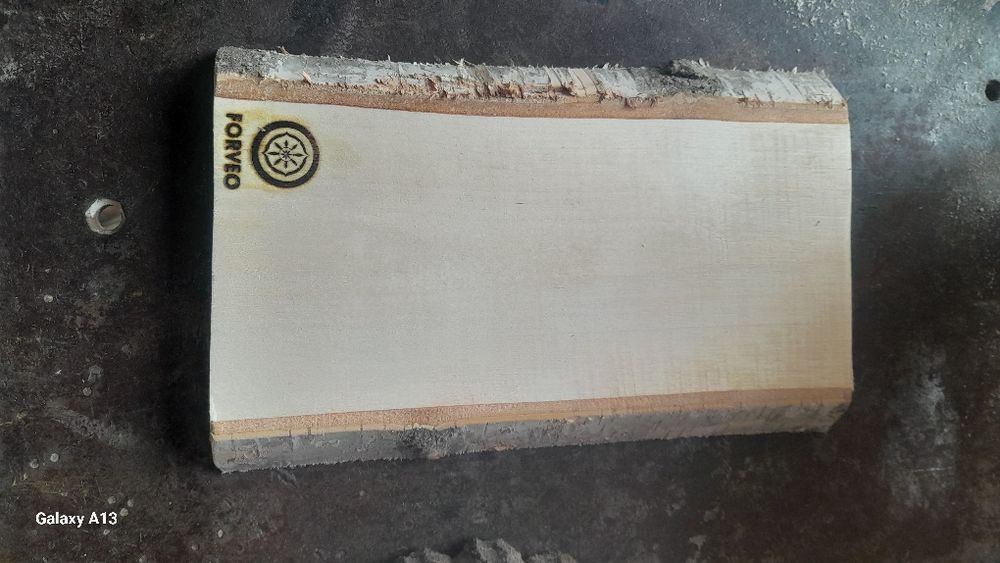 Scândură din esență tare