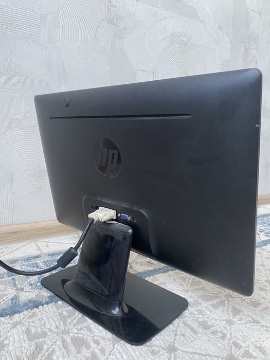 Монитор + клавиатура в подарок