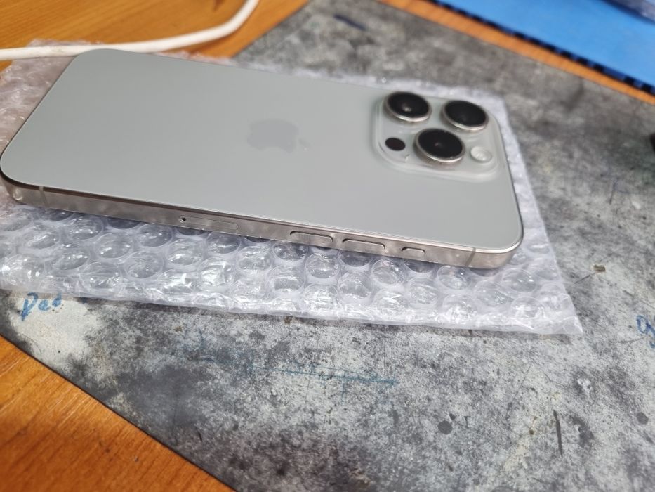 Vand Iphone 15 Pro ptr dezmembrare